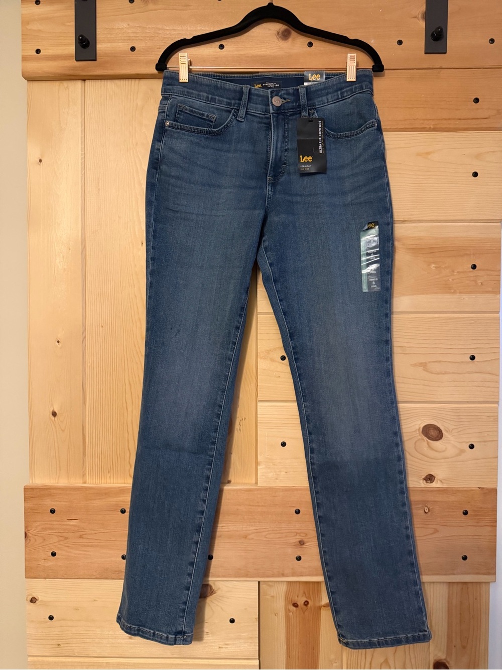 Lee Straight Leg Women's Jeans in Medium Blue Wash